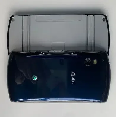 Refurbished-Origina Sony  Xperia PLAY R800i  Cellphone
